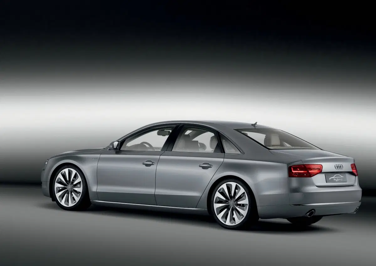 Audi A8 Hybrid (11)