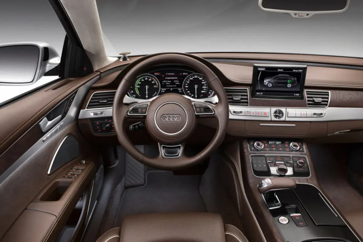 Audi A8 Hybrid (13)