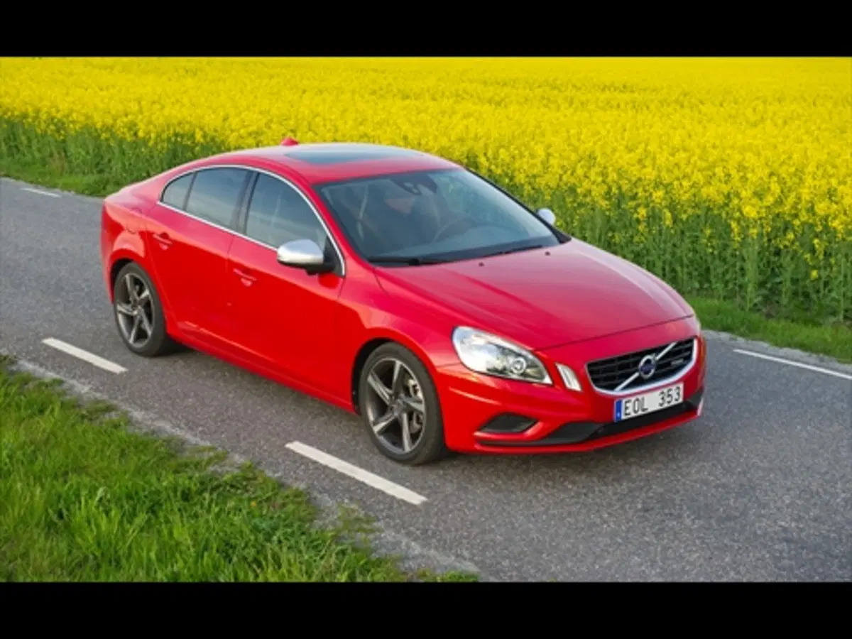 Volvo: fatturato in aumento nel secondo trimestre 2011 (4)