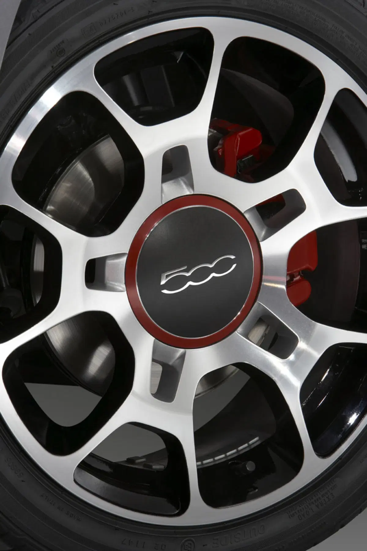 Fiat: svelata a Miami la 500 destinata al Sudamerica (14)