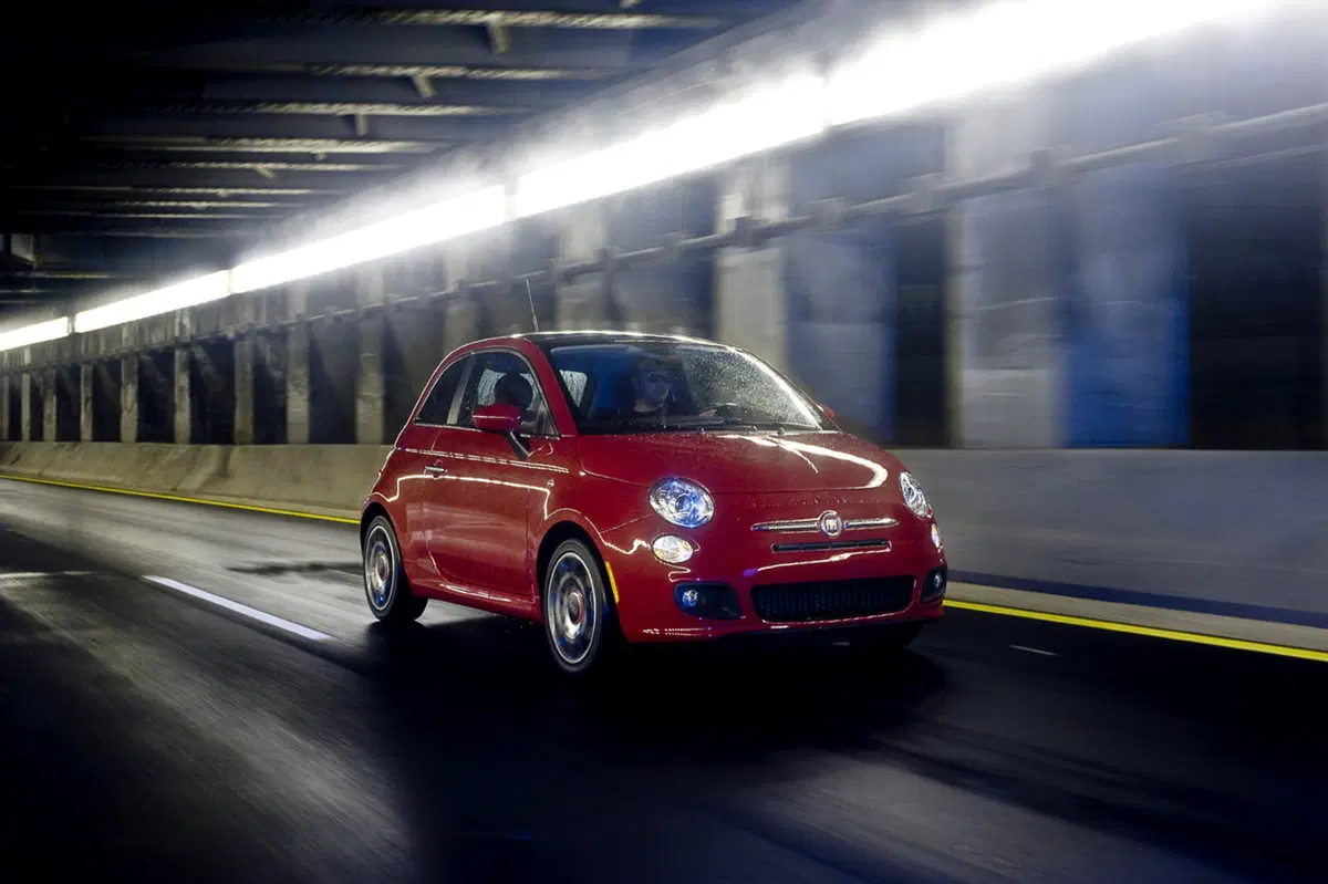 Fiat: svelata a Miami la 500 destinata al Sudamerica (19)