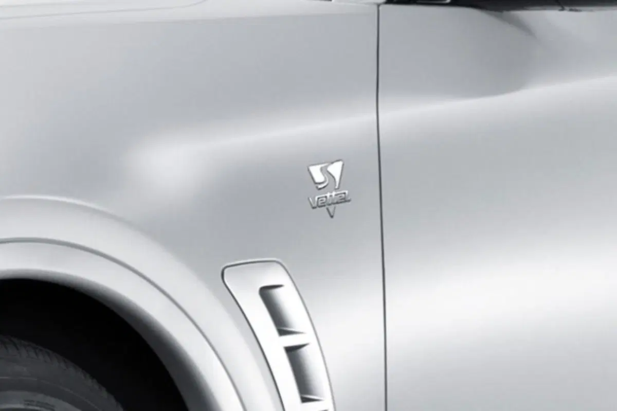 Infiniti FX: a Francoforte una Concept firmata Vettel (6)