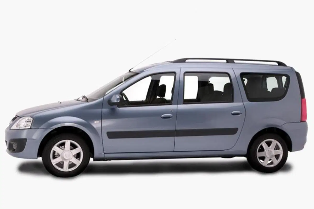 Lada Largus: la Dacia Logan russa (2)