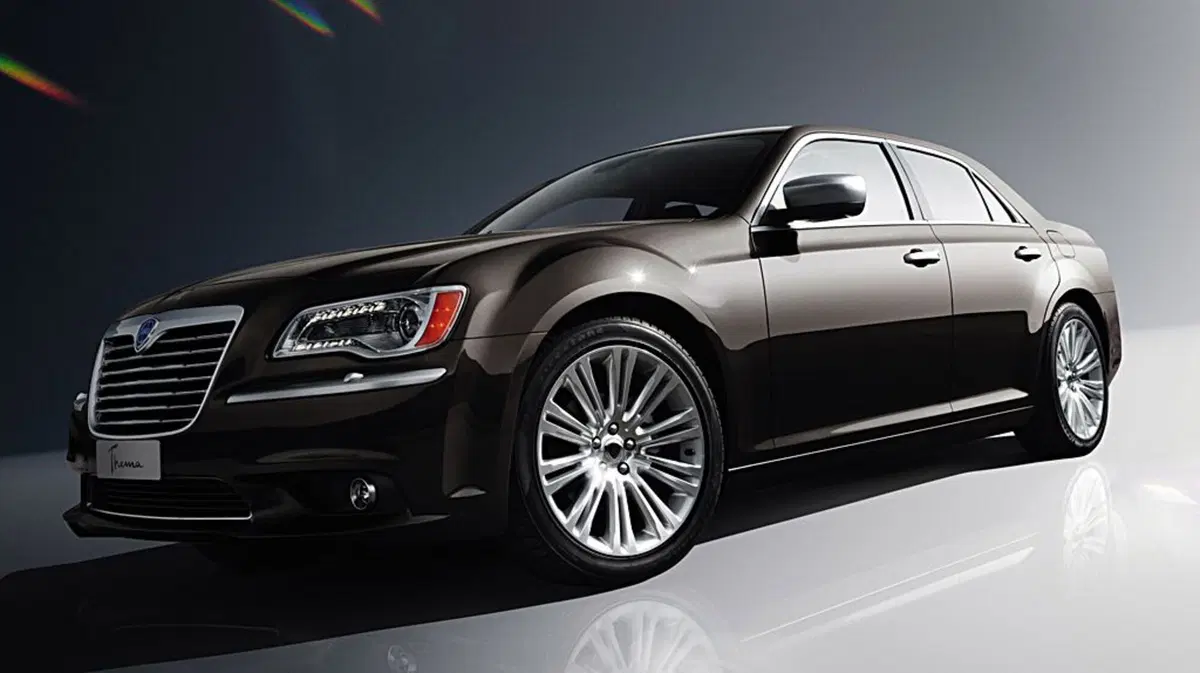 Nuova Lancia Thema (2)