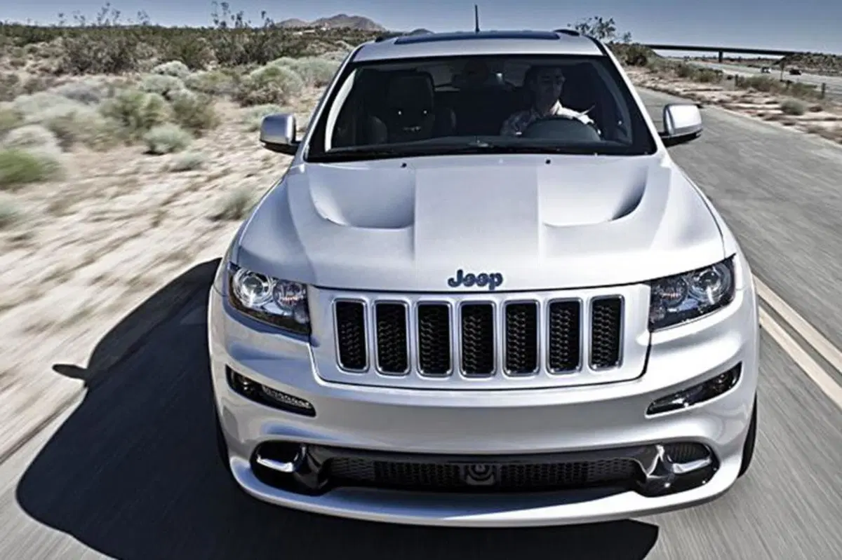 Jeep Grand Cherokee SRT8: arriva in Europa (2)