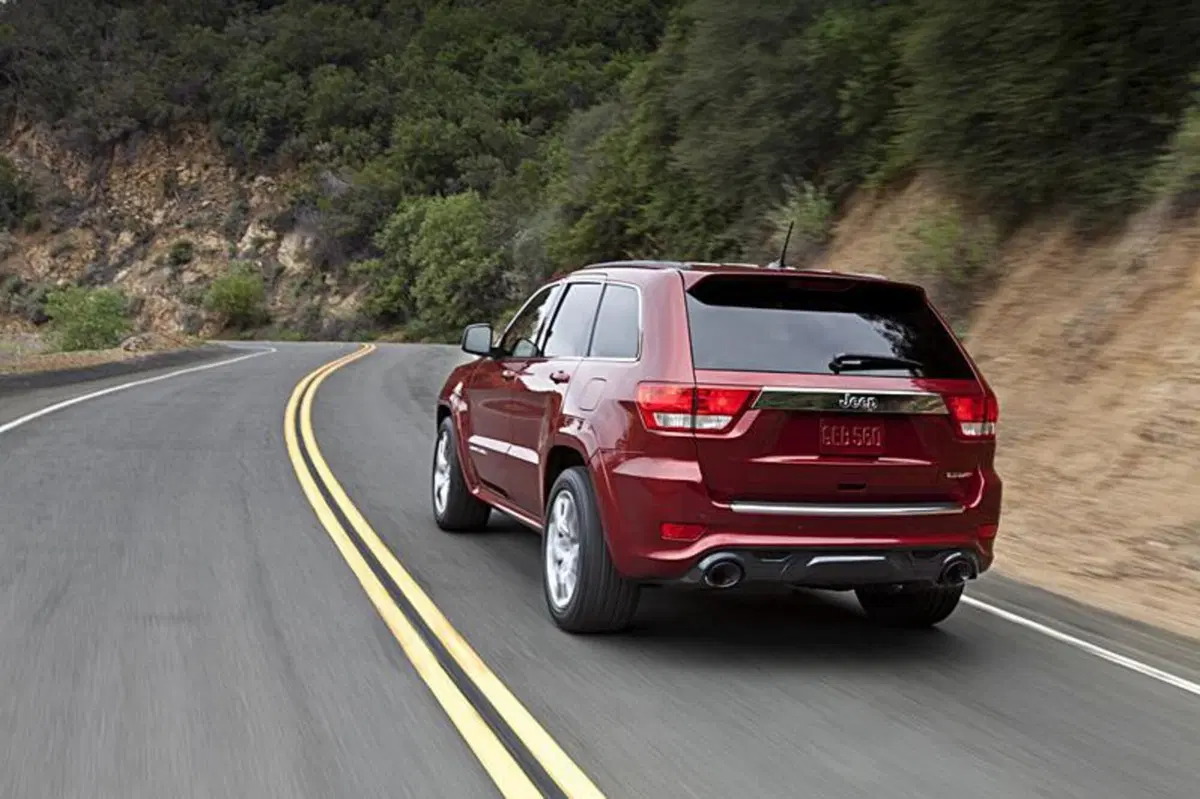 Jeep Grand Cherokee SRT8: arriva in Europa (4)