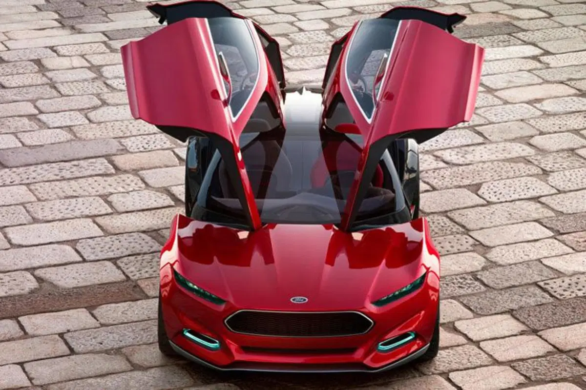 Ford Evos Concept: più forma, meno linee