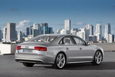 Audi: nuova S8 in anteprima a Francoforte