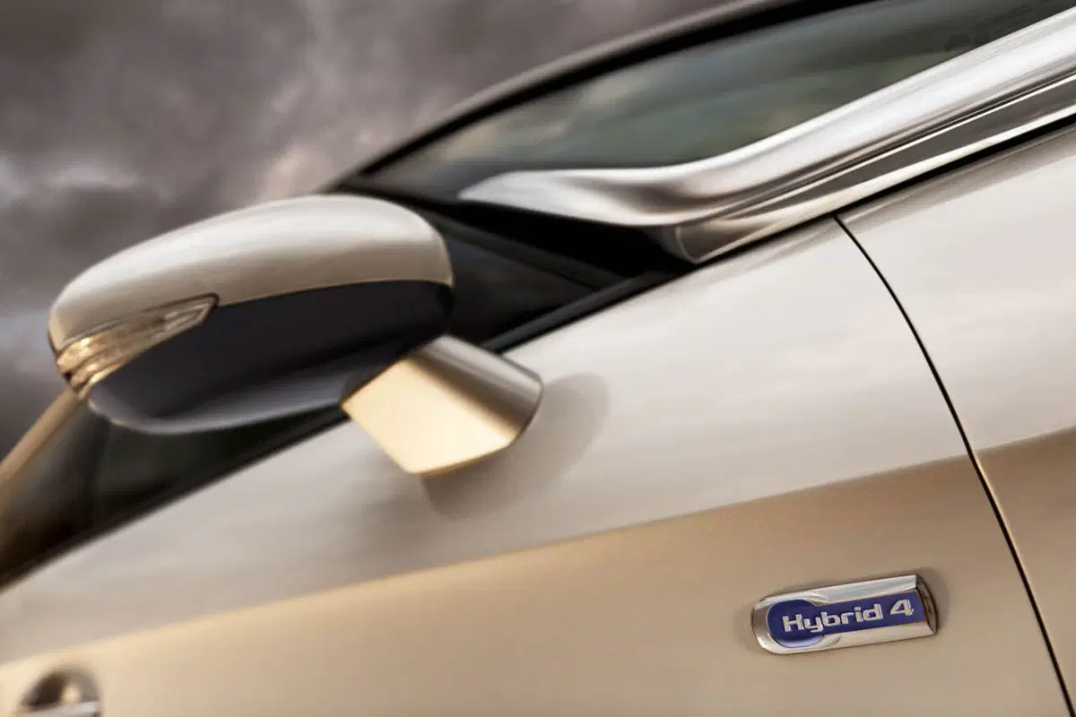 Citroen DS5: nuove foto ufficiali in vista del debutto (14)