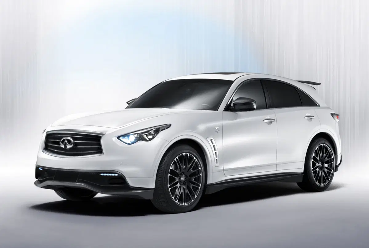 Infiniti FX Sebastian Vettel (2)