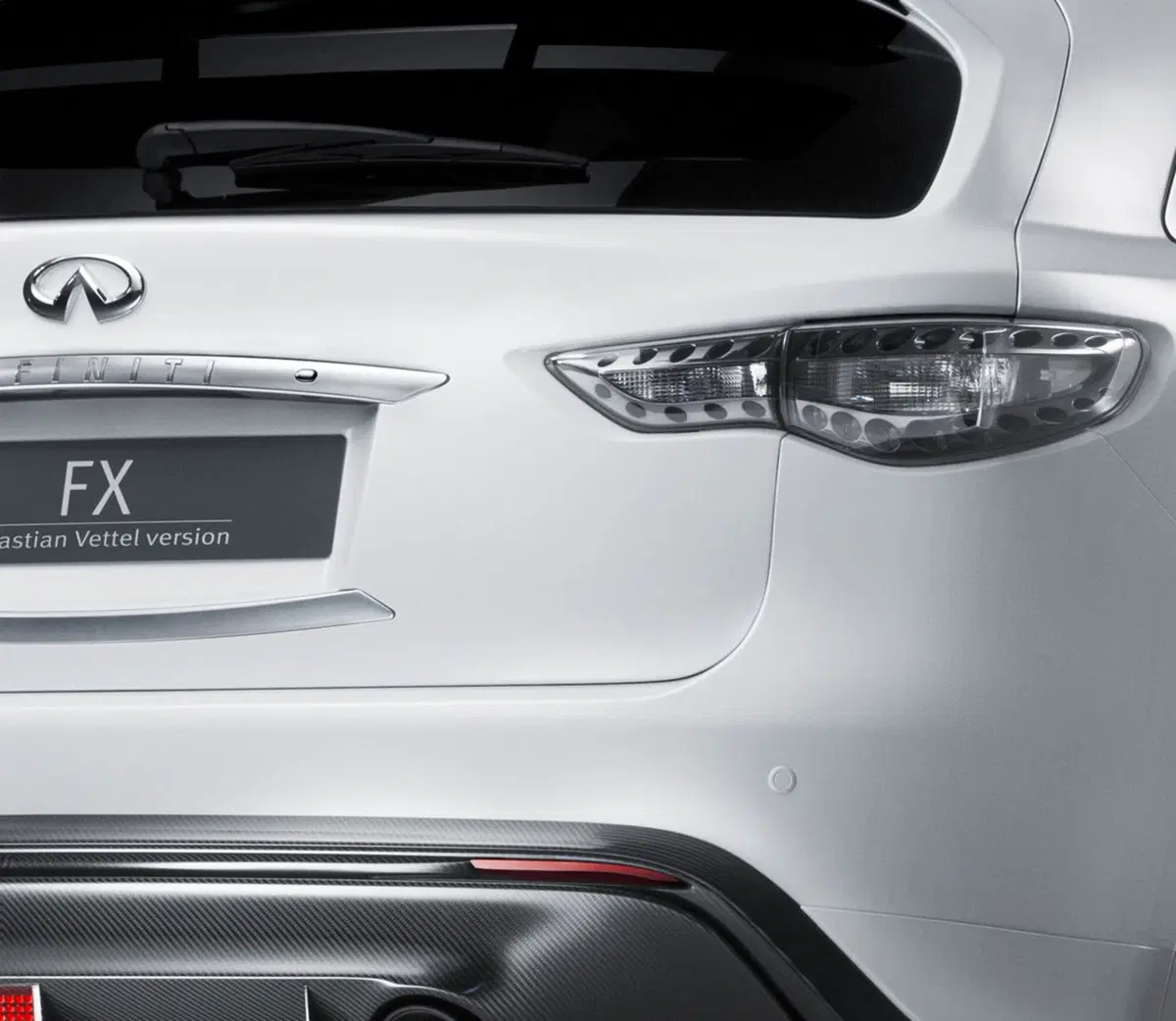 Infiniti FX Sebastian Vettel (7)