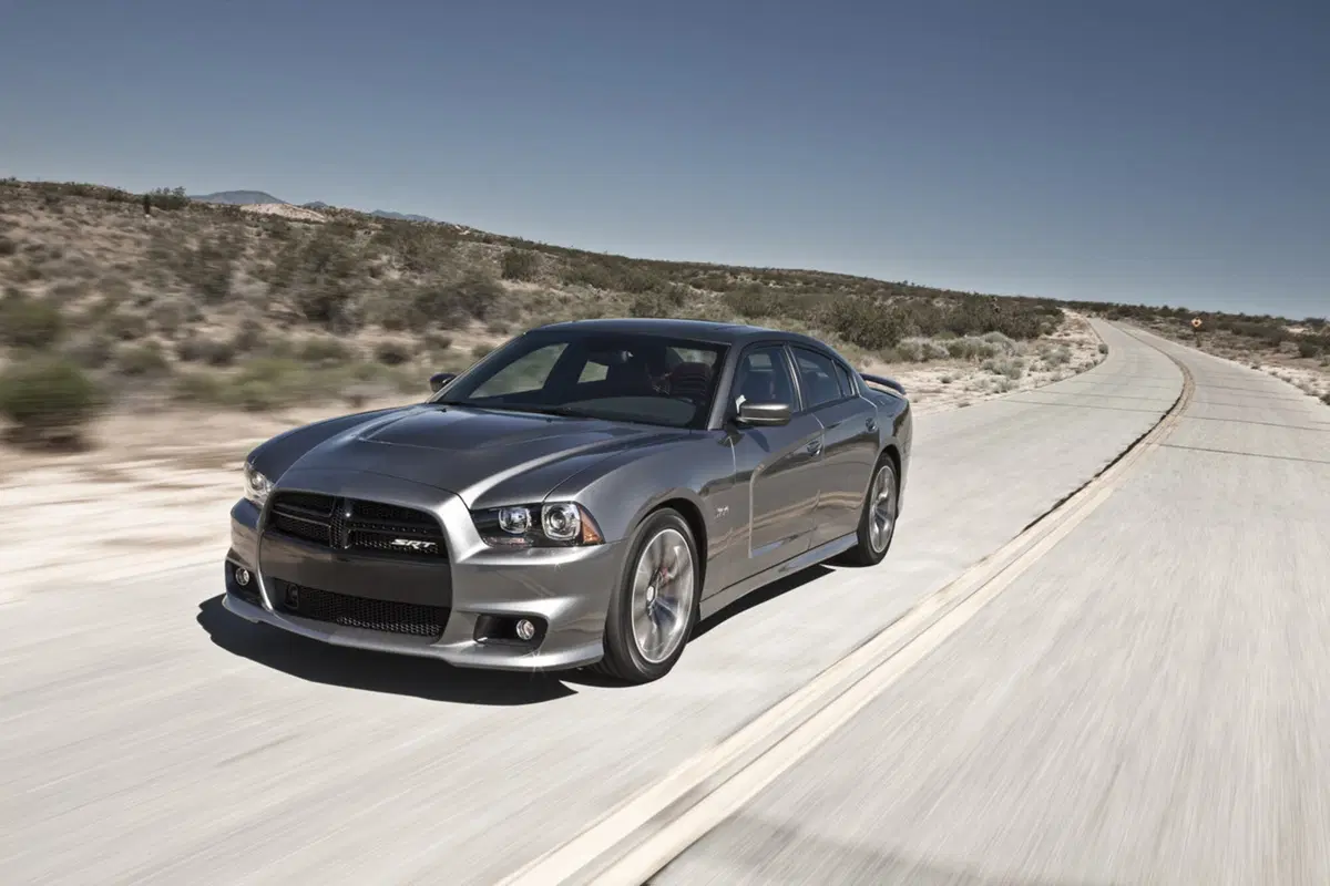 Dodge Charger SRT8 2012 (6)