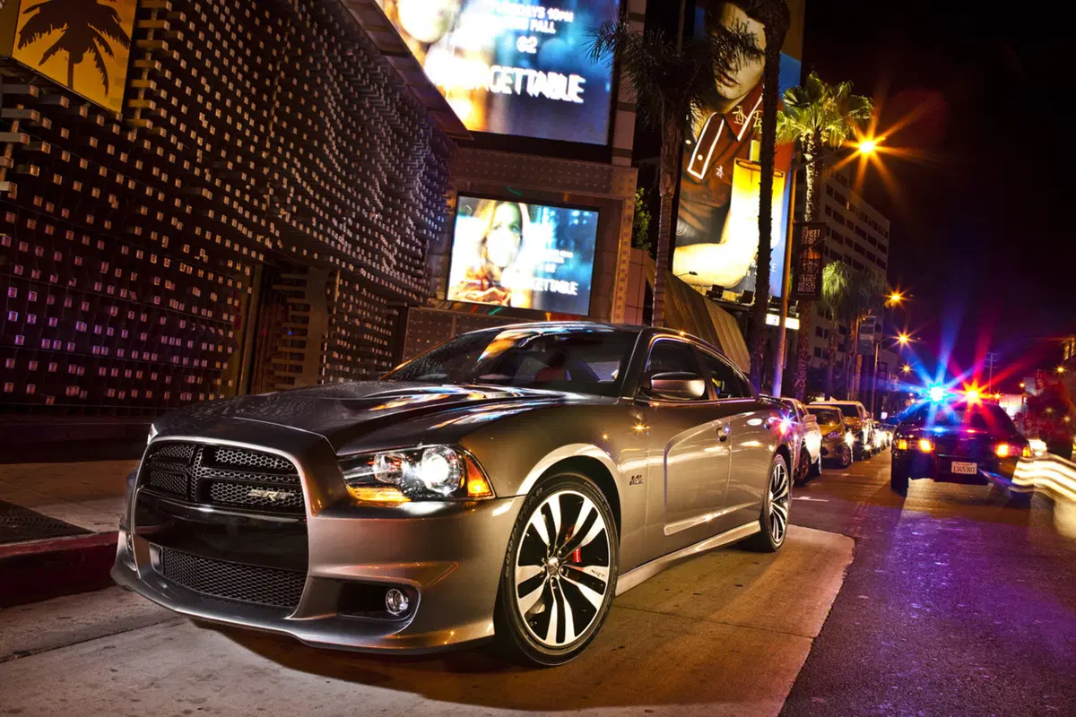 Dodge Charger SRT8 2012 (17)