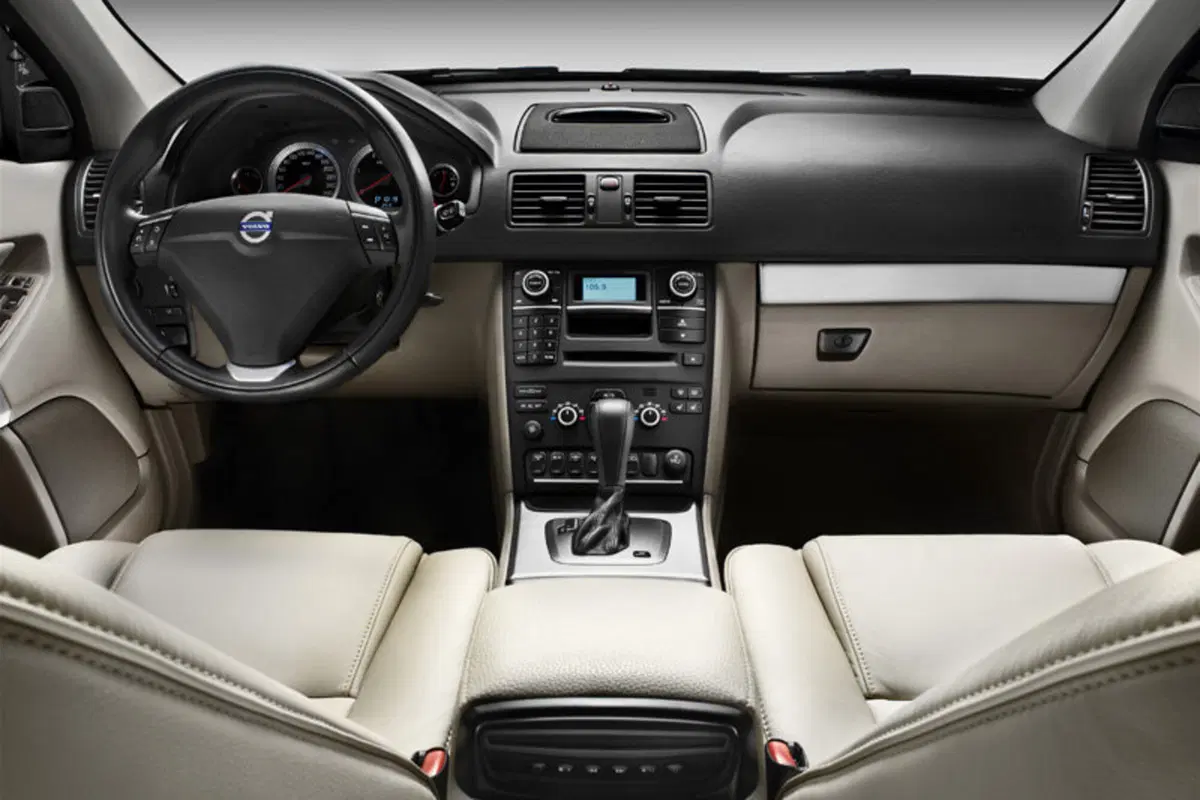 Volvo XC90 M.Y. 2012 (3)