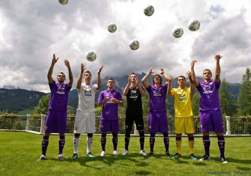 Mazda conferma la partnership con la ACF Fiorentina creando i &ldquo;Fiorentina Corner&rdquo;