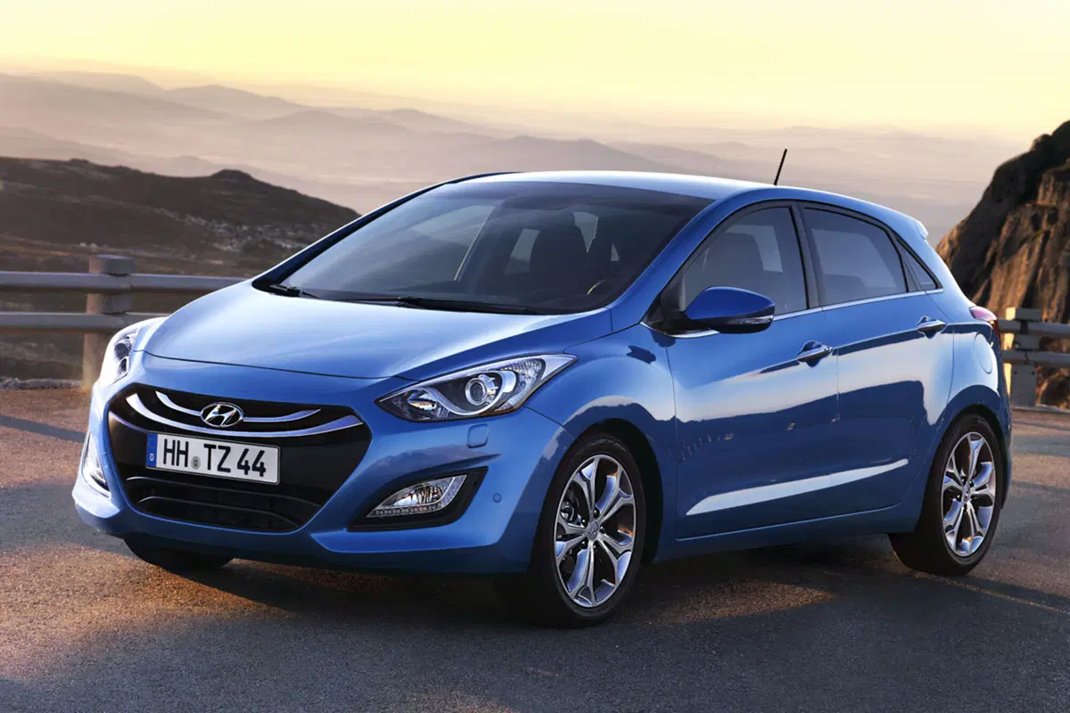 Hyundai i30: prime immagini ufficiali
