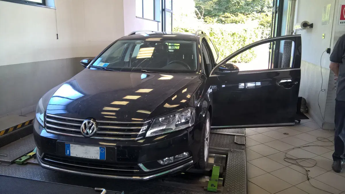 Volkswagen, Dieselgate: ecco cosa cambia dopo il richiamo [Video]