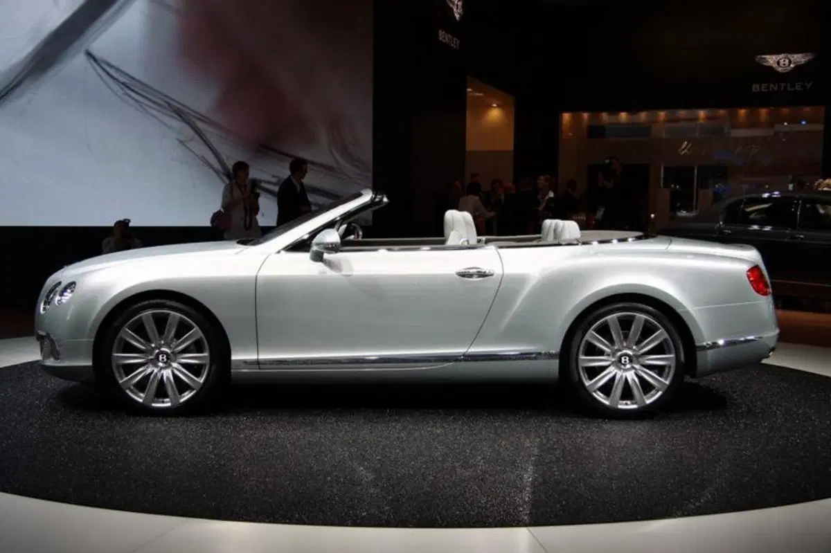 Bentley al Salone di Francoforte: tutte le foto (4)