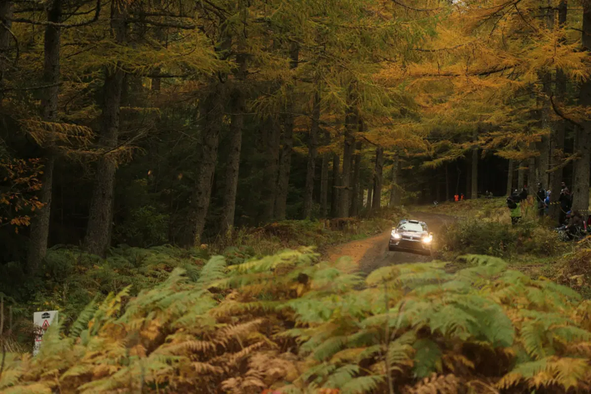 WRC16 Galles. Si parte, da Ogier (VW) naturalmente! (17)