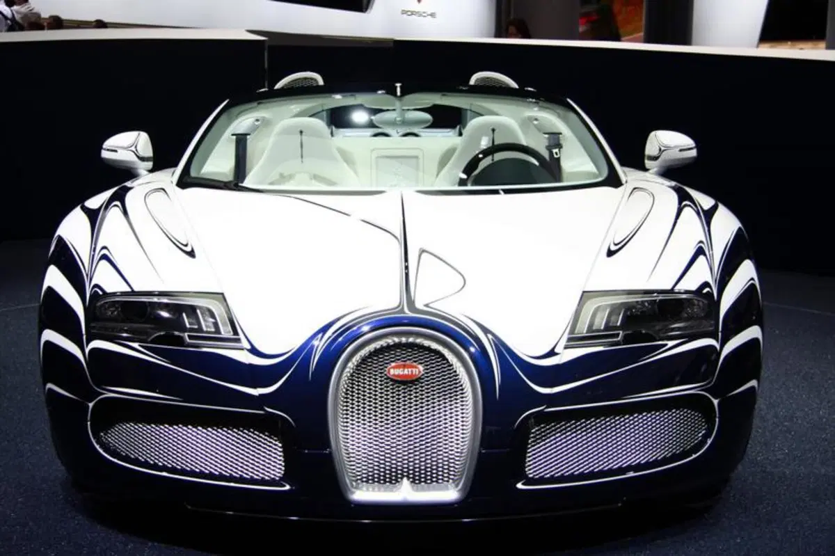 Bugatti al Salone di Francoforte: tutte le foto (2)