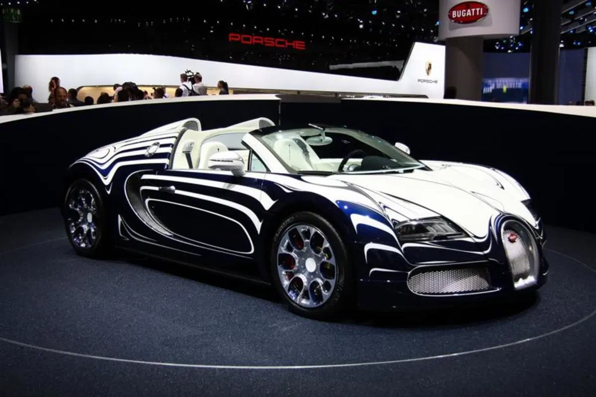 Bugatti al Salone di Francoforte: tutte le foto (3)
