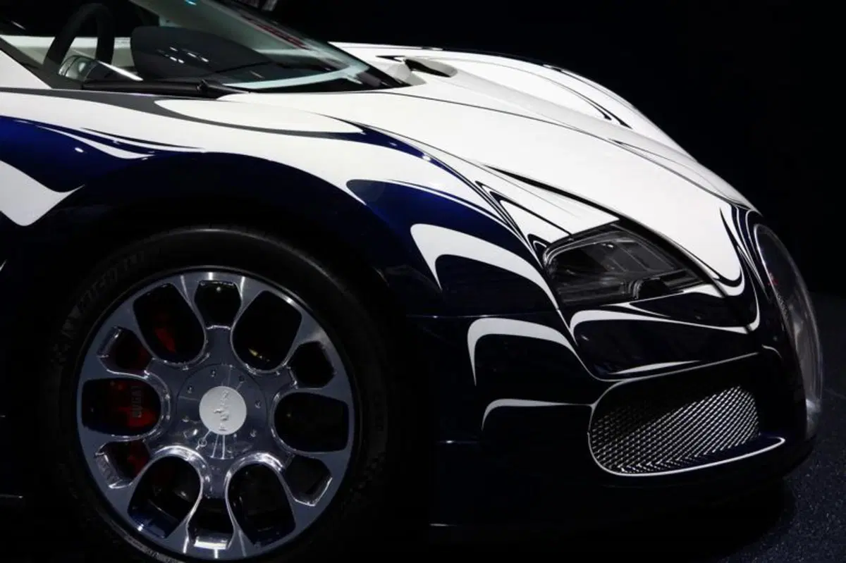 Bugatti al Salone di Francoforte: tutte le foto (8)