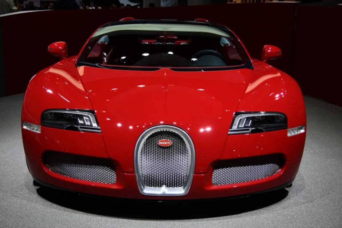Bugatti al Salone di Francoforte: tutte le foto (9)