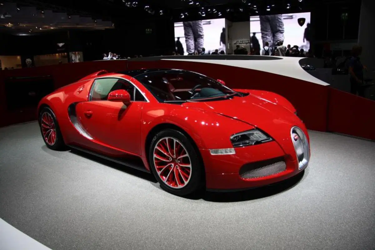 Bugatti al Salone di Francoforte: tutte le foto (10)