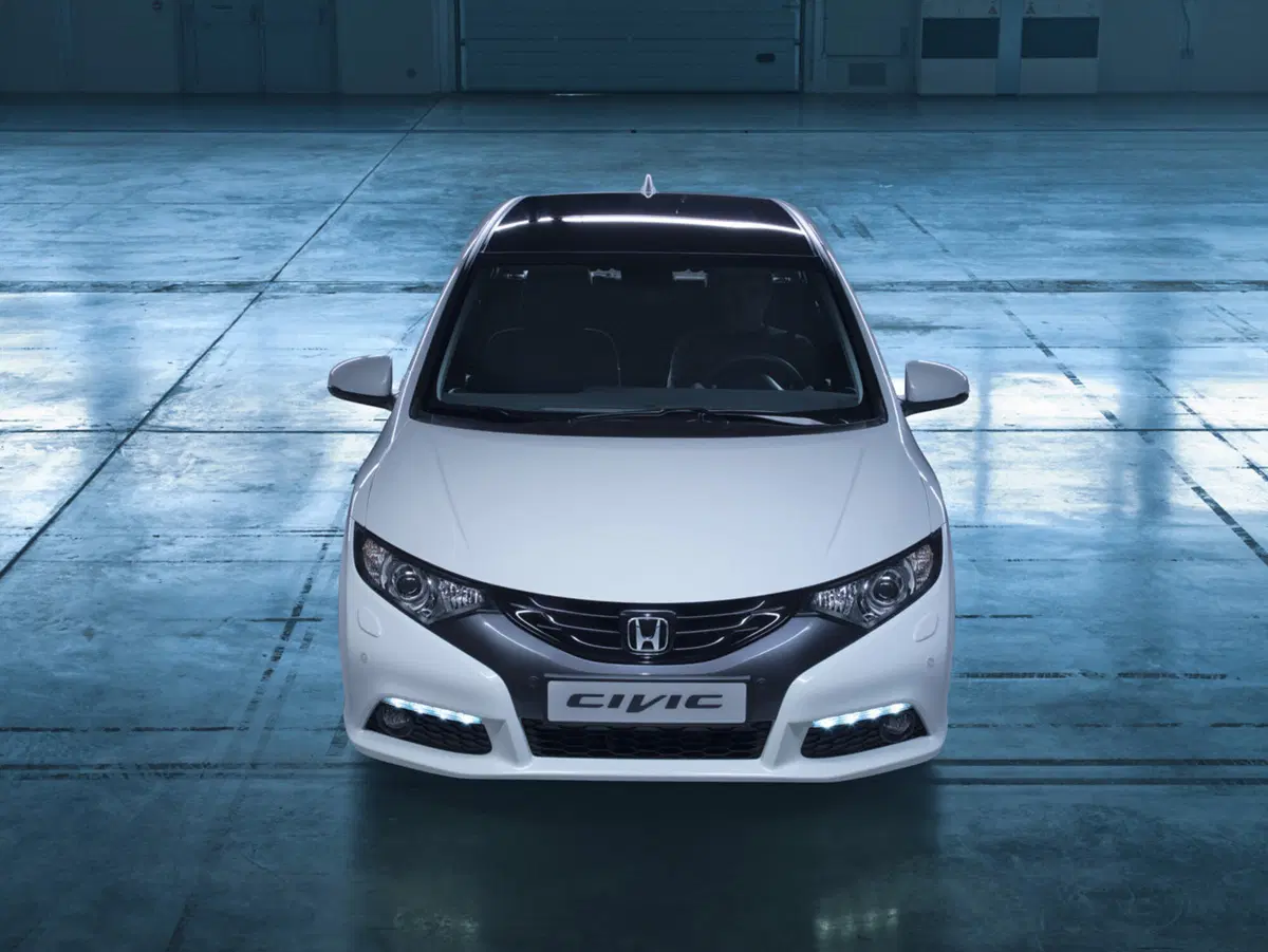 Nuova Honda Civic: prime immagini ufficiali della versione definitiva (4)