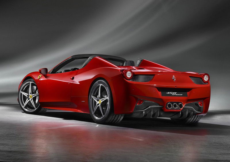 Ferrari: presentato a Francoforte il programma Tailor-Made insieme alla 458 Spider