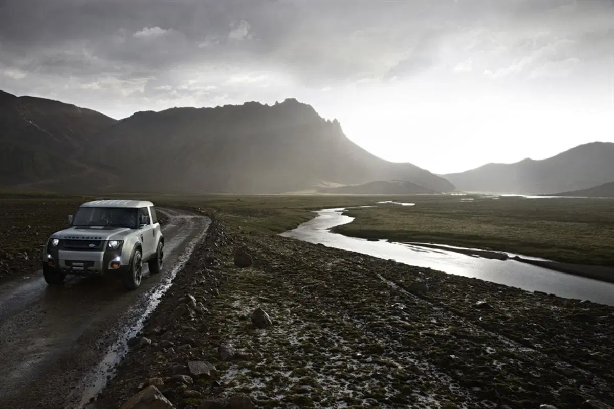 Land Rover DC100 e DC100 Sport: le Defender che verranno
