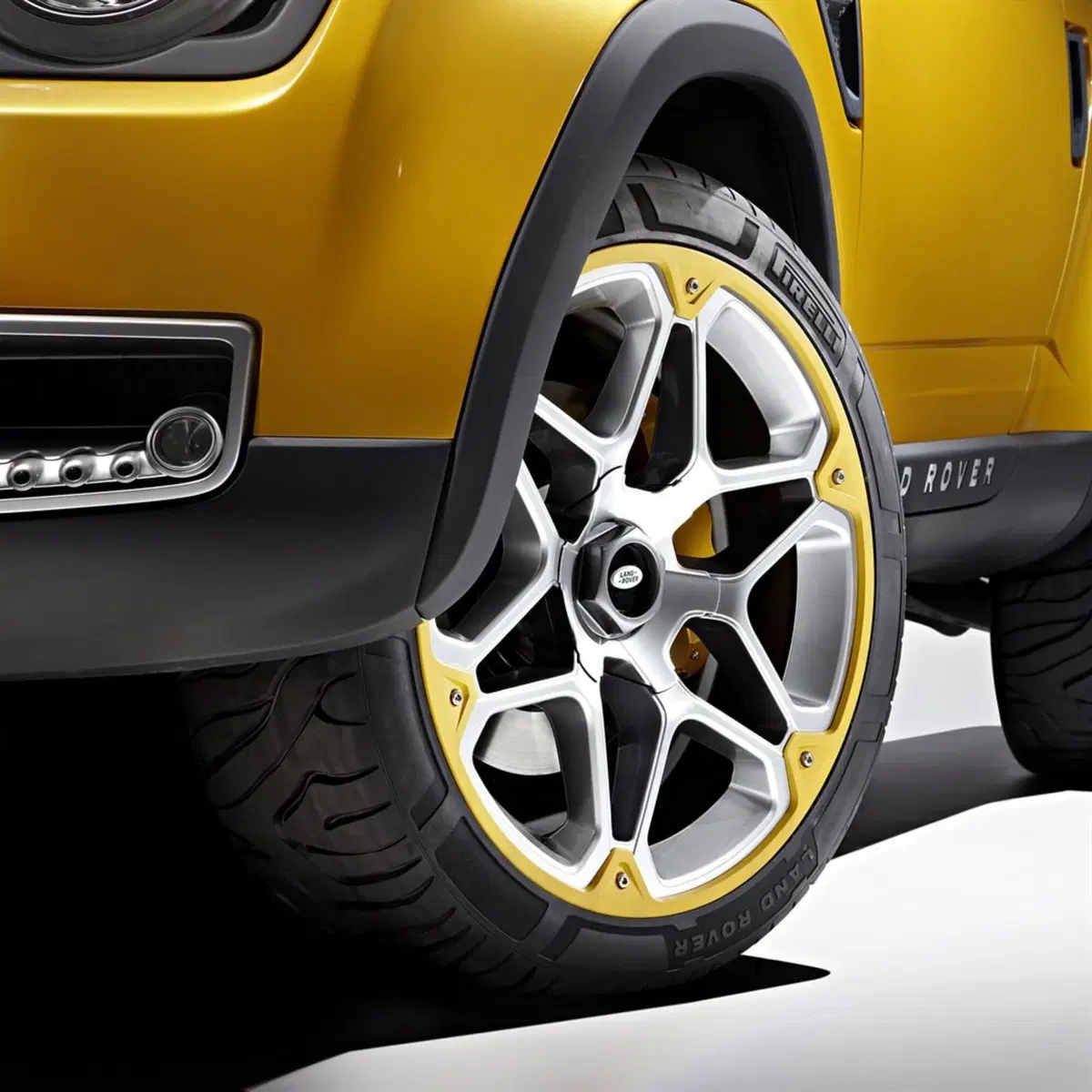 Land Rover DC100 e DC100 Sport: le Defender che verranno (32)