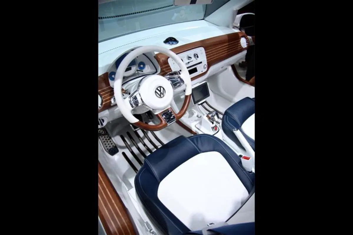 IAA 2001 live: la nuova Volkswagen Up! (32)