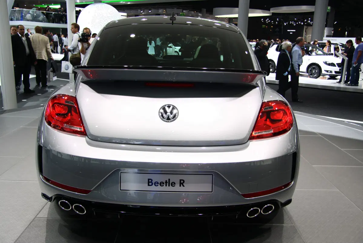 Volkswagen Beetle R Concept (4)
