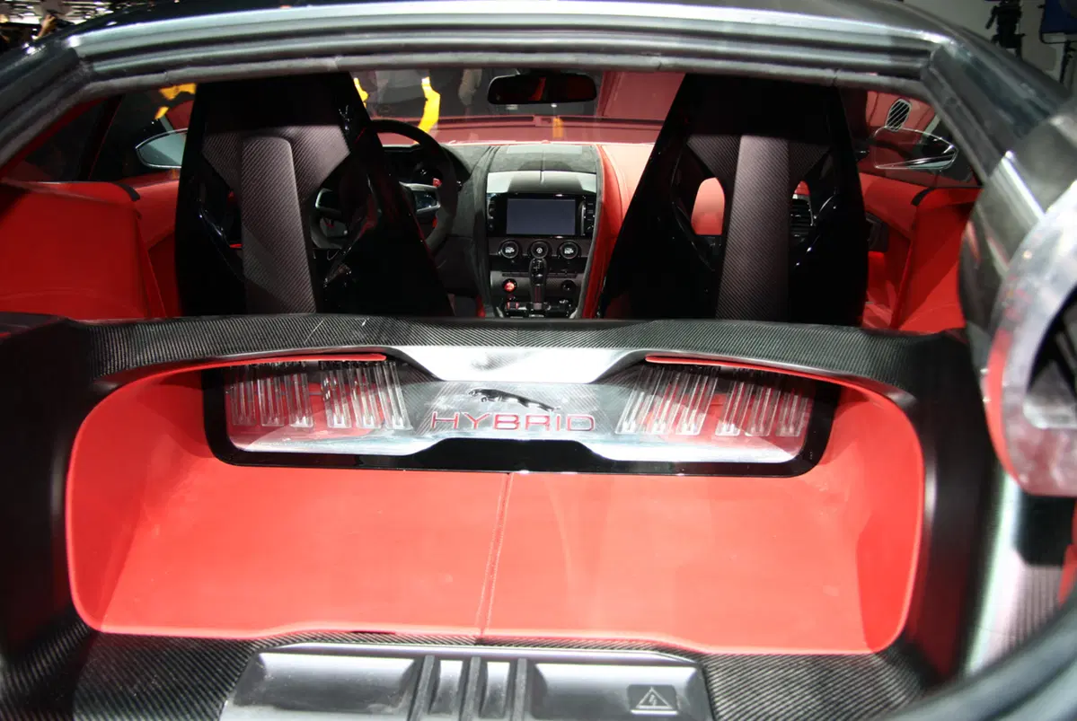 IAA 2011 live: Jaguar C-X16 (16)