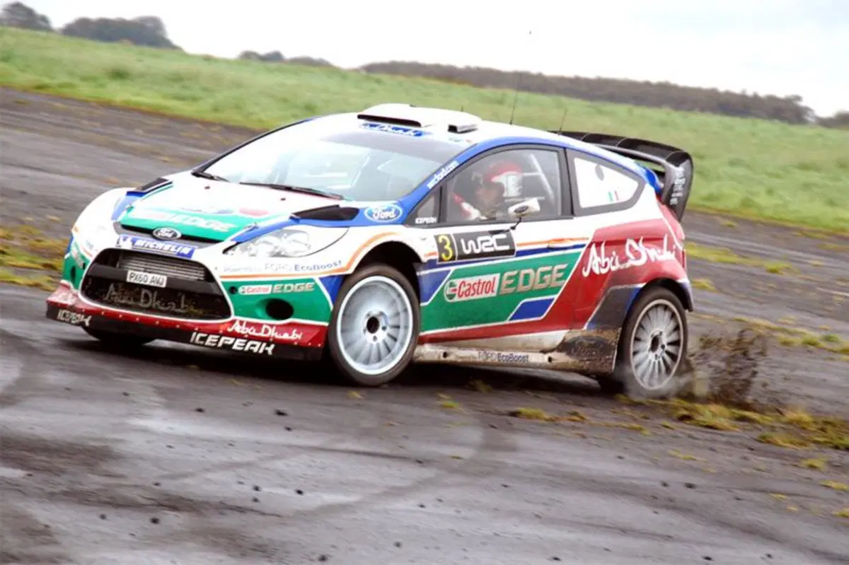 Marco Simoncelli prova la Ford Fiesta WRC 2011 (4)