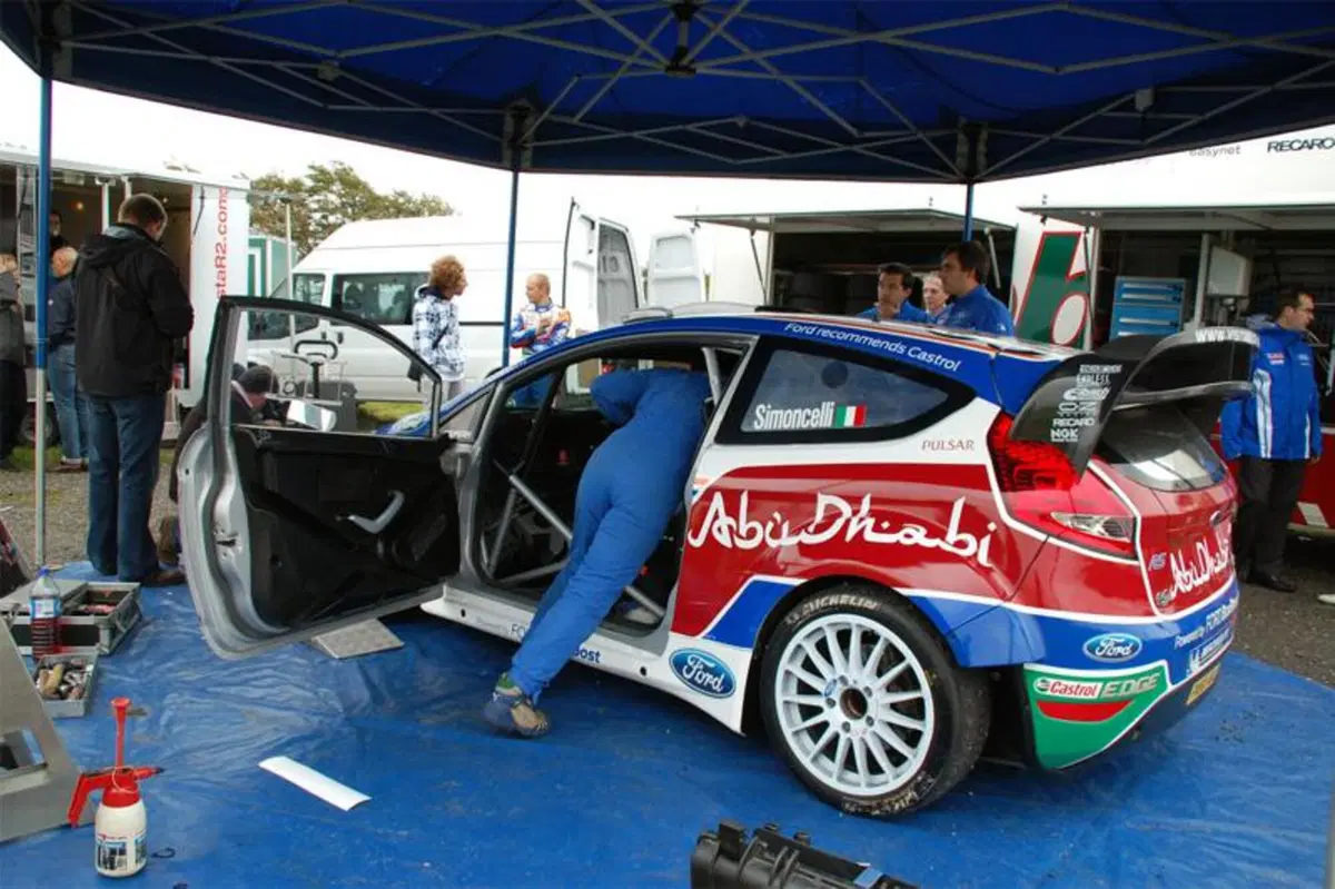 Marco Simoncelli prova la Ford Fiesta WRC 2011 (21)