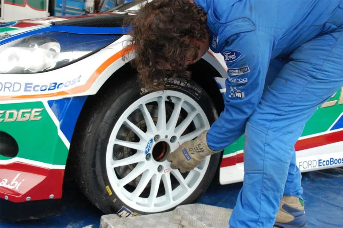 Marco Simoncelli prova la Ford Fiesta WRC 2011 (28)