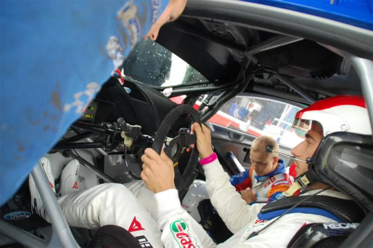 Marco Simoncelli prova la Ford Fiesta WRC 2011 (58)