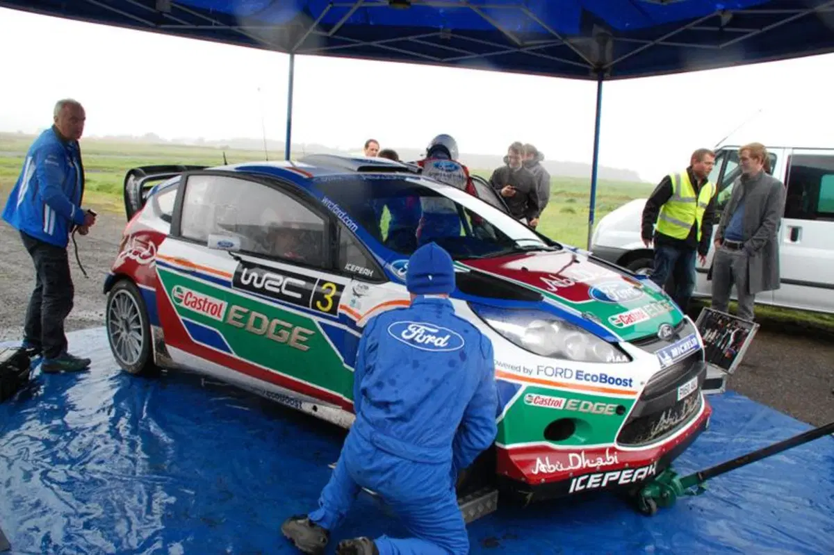 Con Mikko Hirvonen sulla Ford Fiesta WRC 2011 (37)