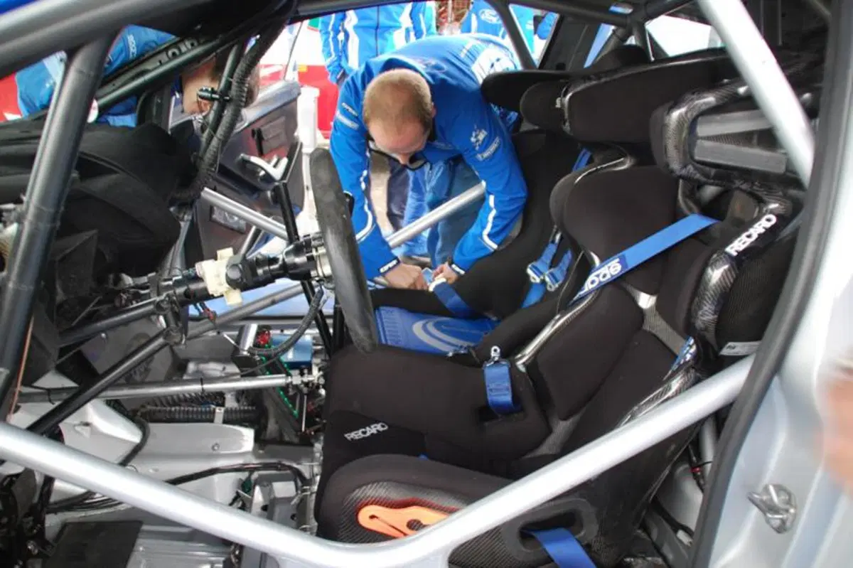 Con Mikko Hirvonen sulla Ford Fiesta WRC 2011 (57)