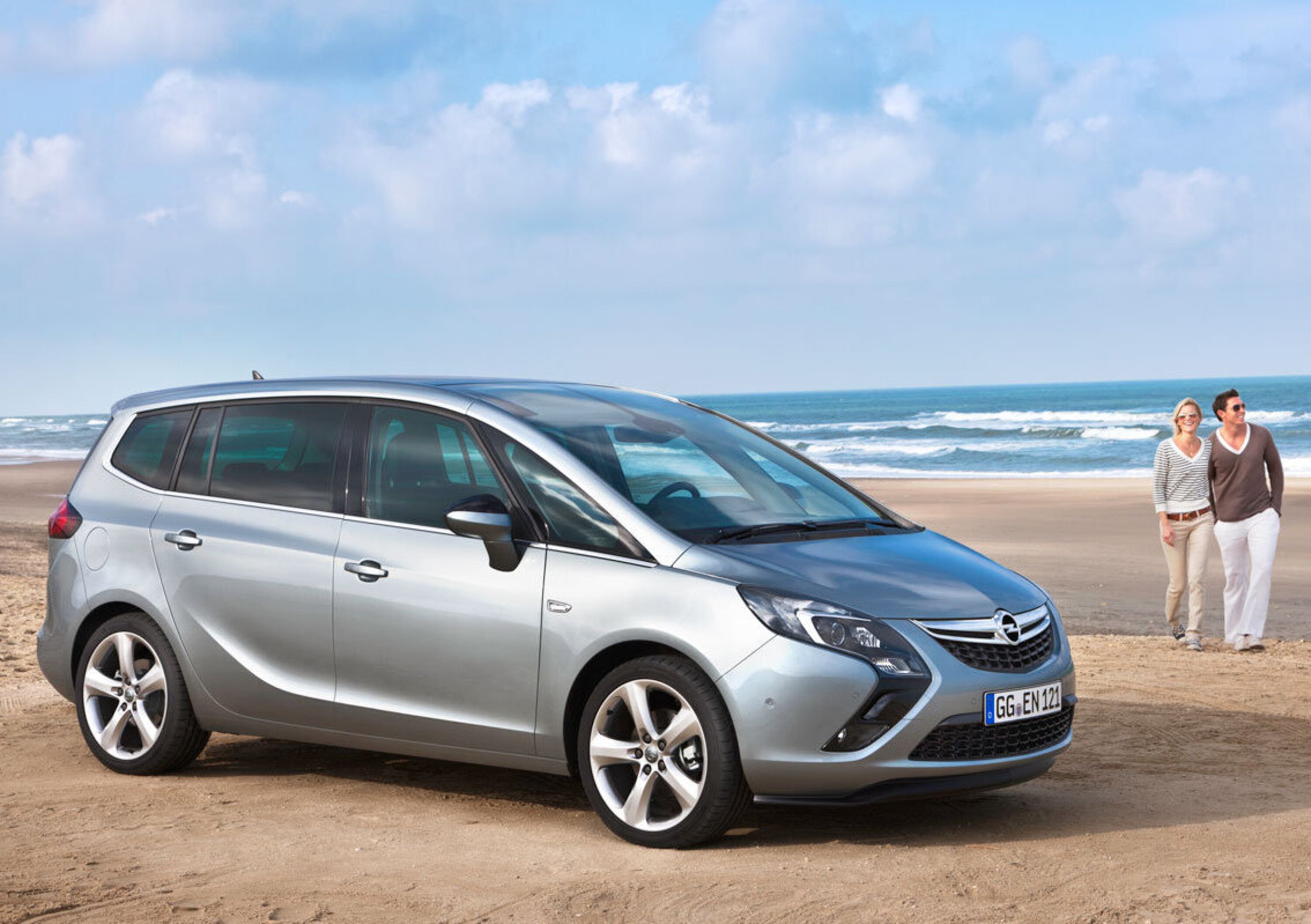 Opel: nuova Zafira Tourer