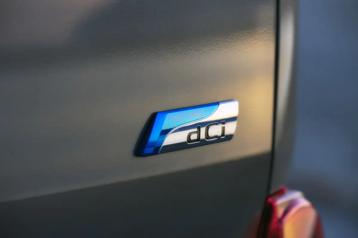 Nissan Evalia (14)