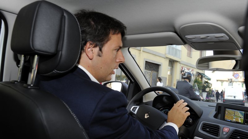 Renault: il Sindaco di Firenze usa una Fluence Z.E. per gli spostamenti