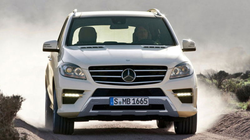 Mercedes ML 2012 off road - Video