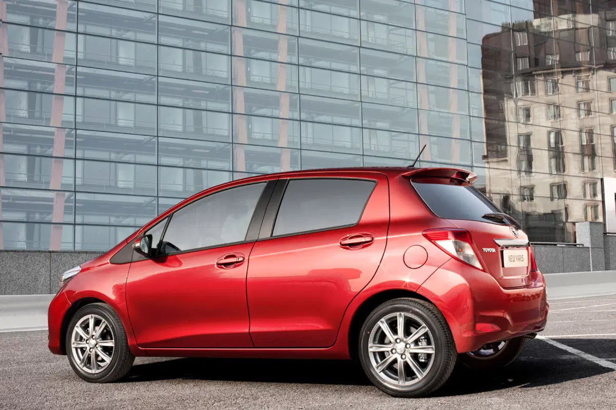 Nuova Toyota Yaris: quanto costa (8)