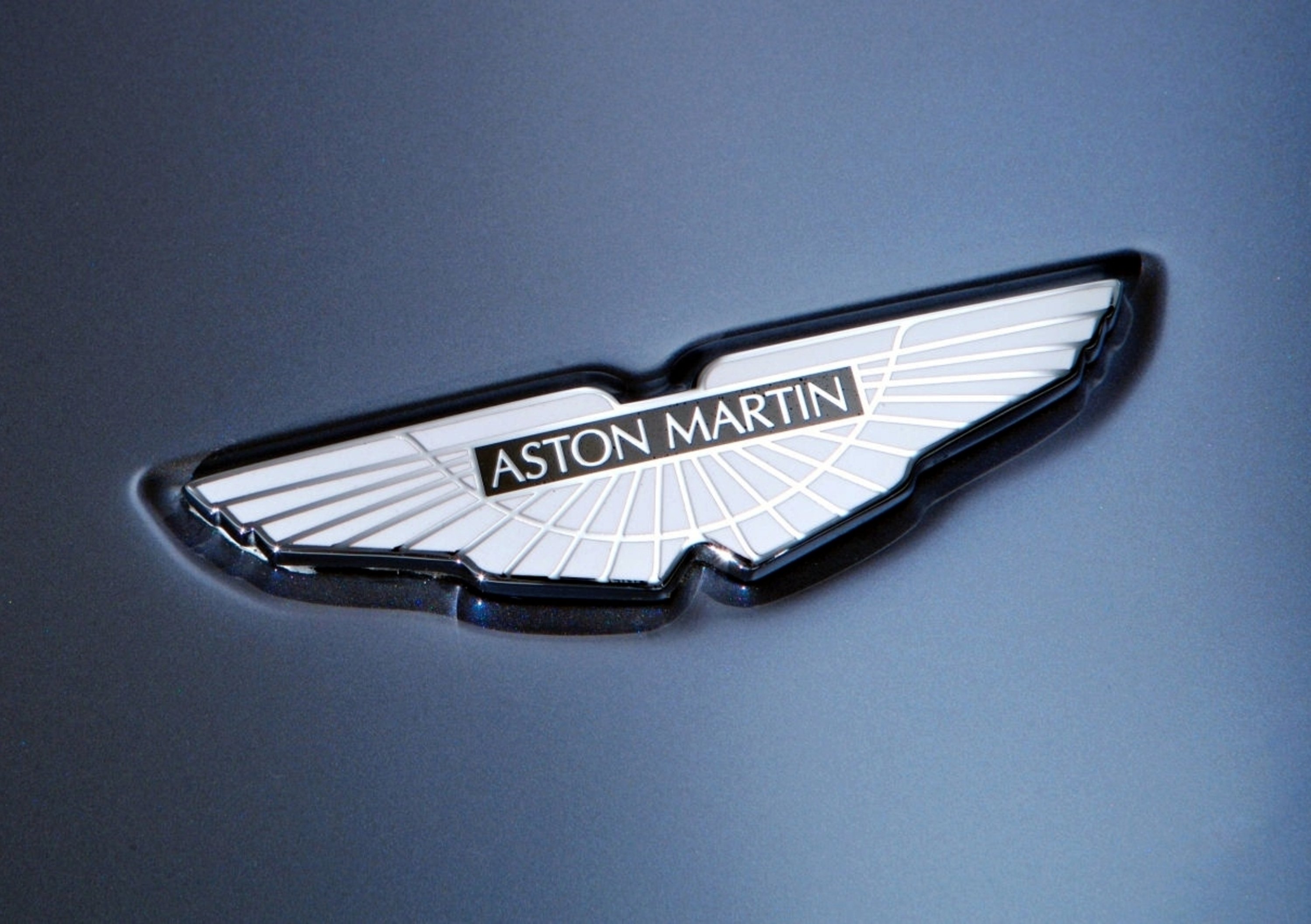 Aston Martin votata Coolest Brand 2011