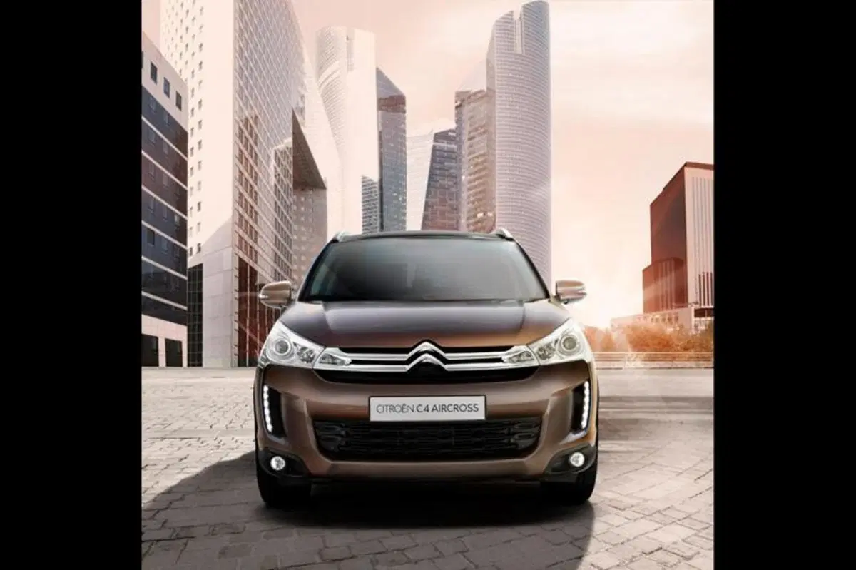 Citroen C4 Aircross: prime immagini ufficiali (7)