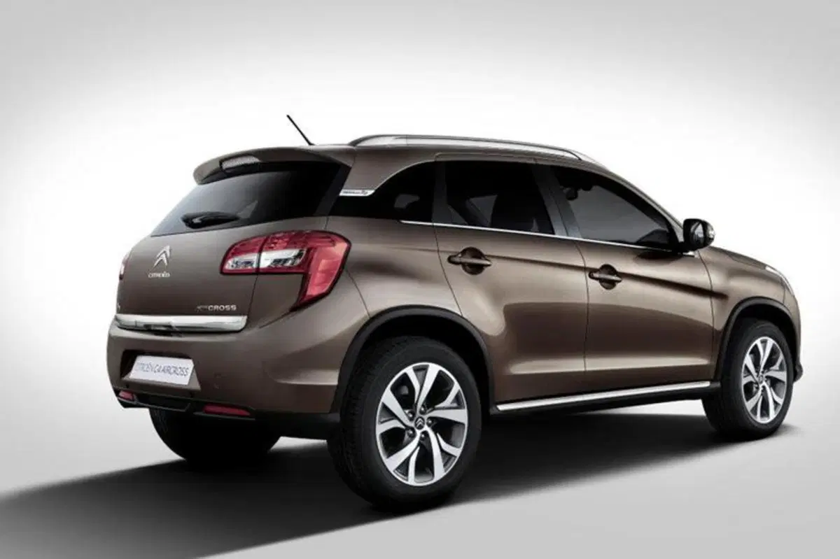 Citroen C4 Aircross: prime immagini ufficiali (9)