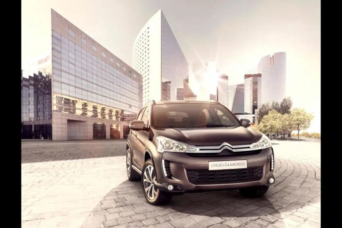 Citroen C4 Aircross: prime immagini ufficiali (14)